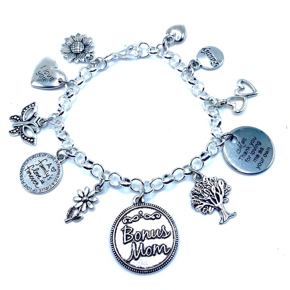 Bonus Mom Charm Bracelet Stepmother - Picture 1 of 7